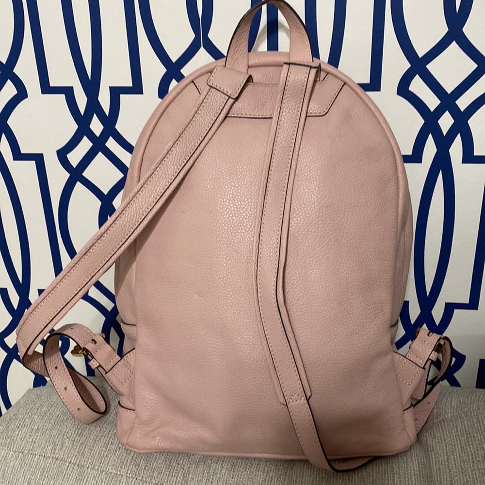 Michael Kors - Picture 2 of 2